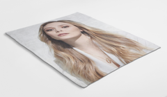 Elizabeth Olsen White Styles Poster Blanket